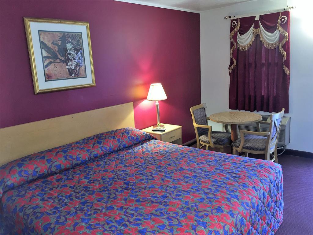 Budget Inn Wrightstown Esterno foto