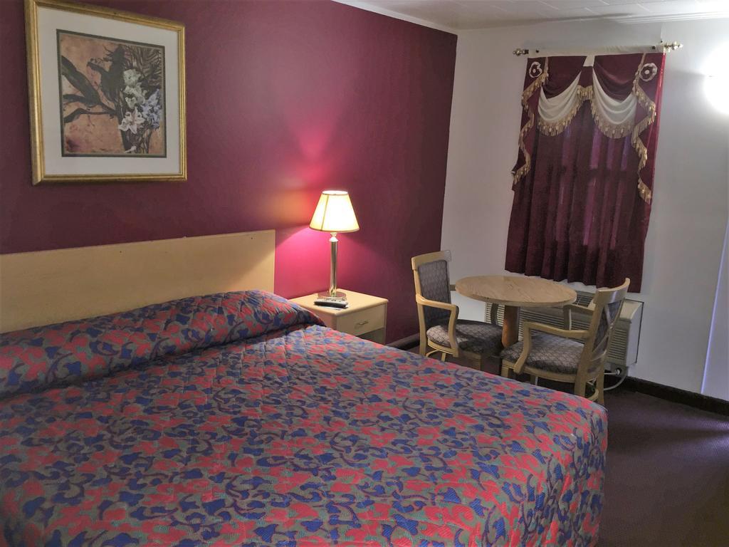 Budget Inn Wrightstown Esterno foto