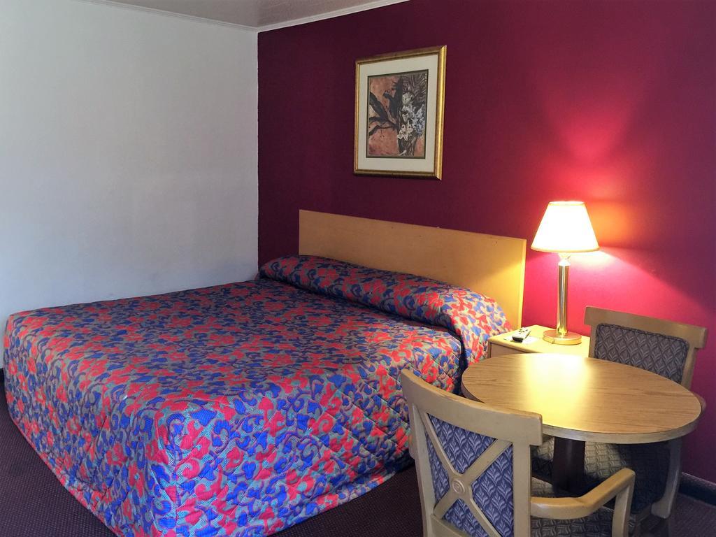 Budget Inn Wrightstown Esterno foto