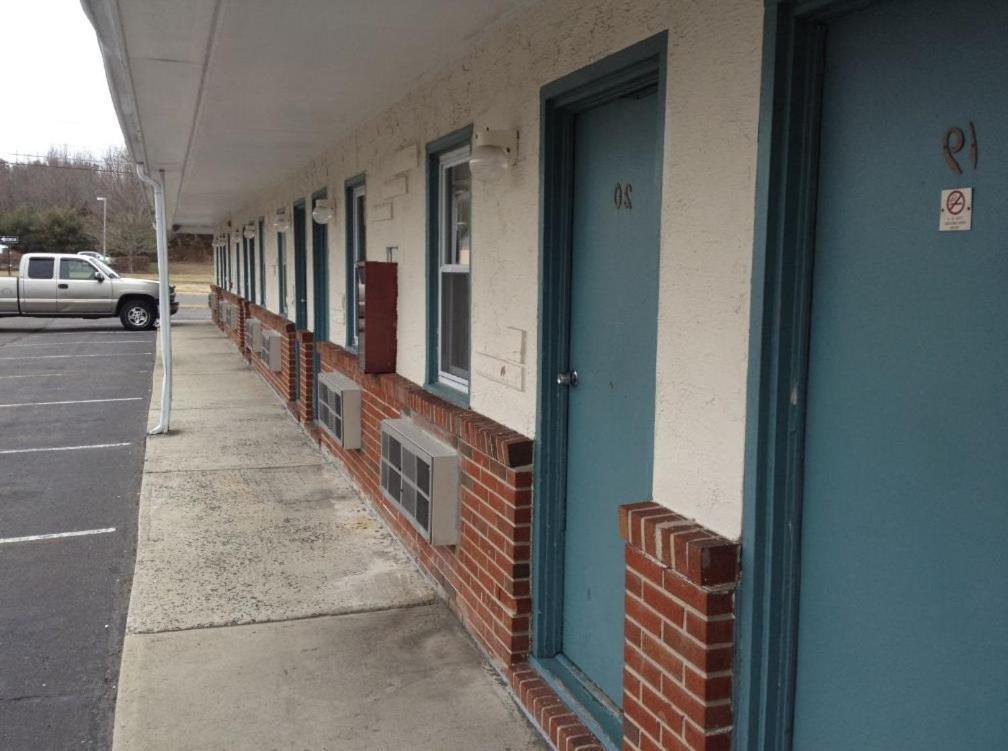 Budget Inn Wrightstown Esterno foto